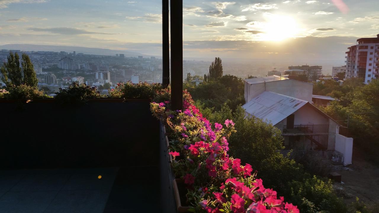 Top Boutique Hotel（首席精品酒店） Tbilisi Exteriör bild