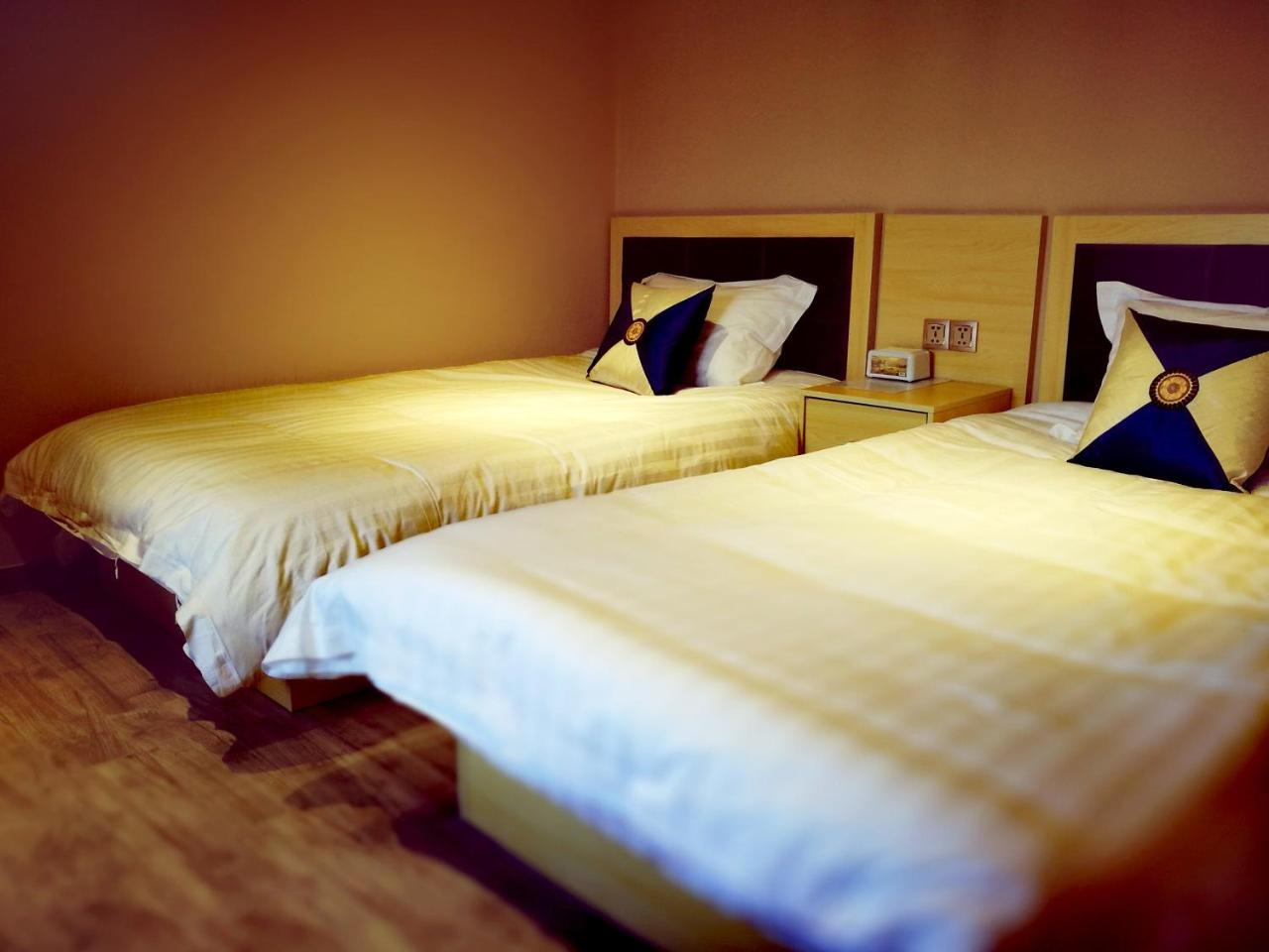 Top Boutique Hotel（首席精品酒店） Tbilisi Exteriör bild