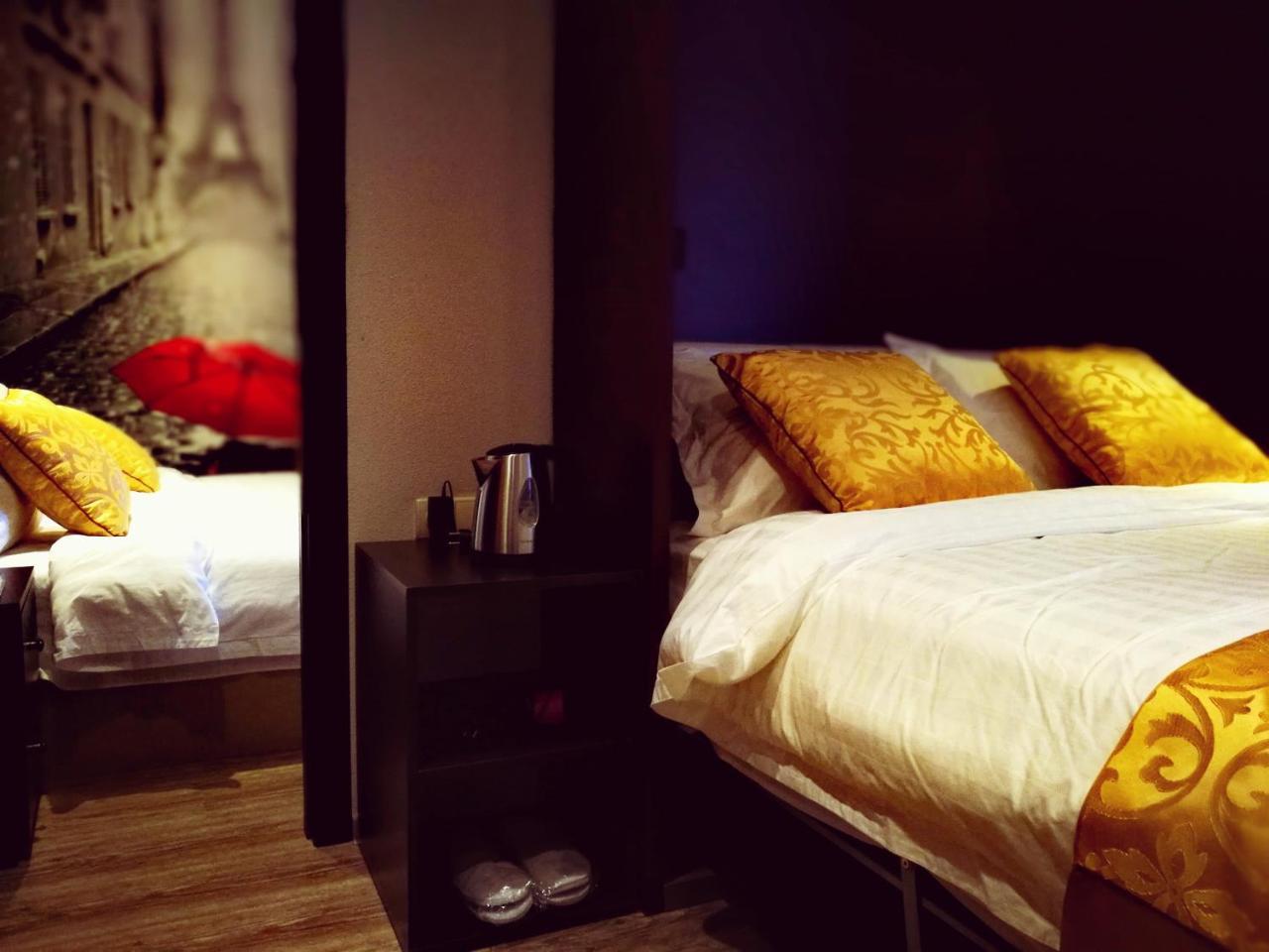 Top Boutique Hotel（首席精品酒店） Tbilisi Exteriör bild