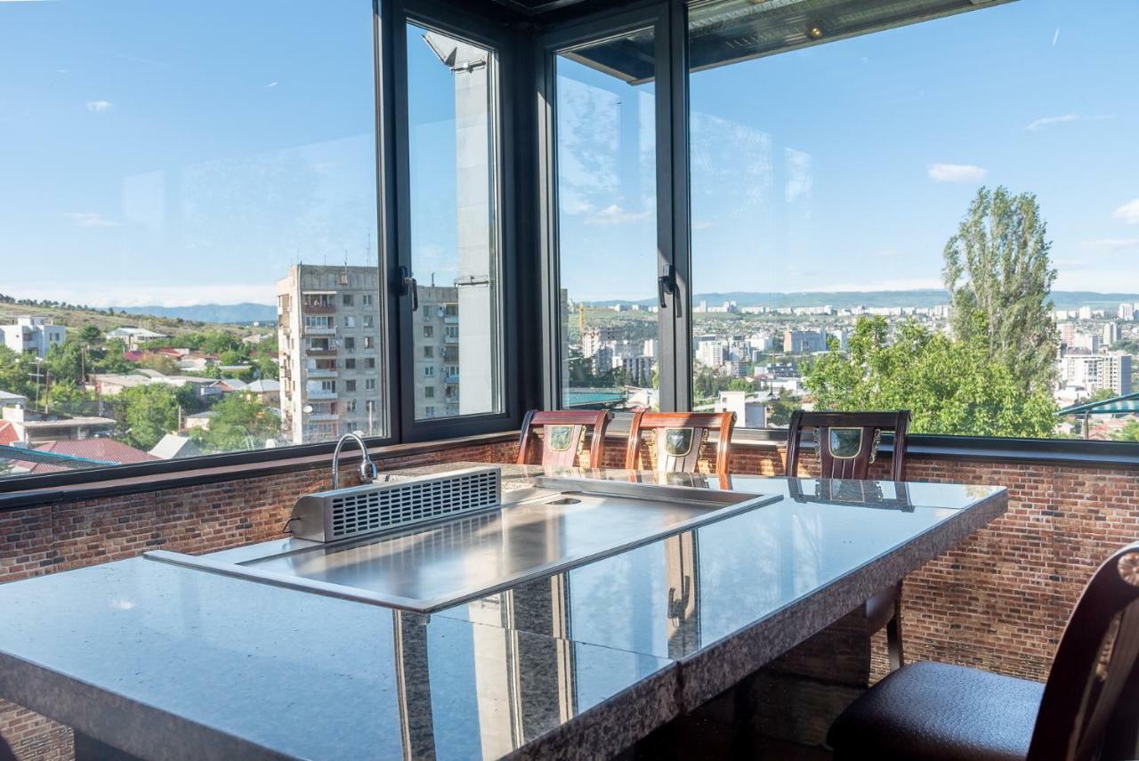 Top Boutique Hotel（首席精品酒店） Tbilisi Exteriör bild
