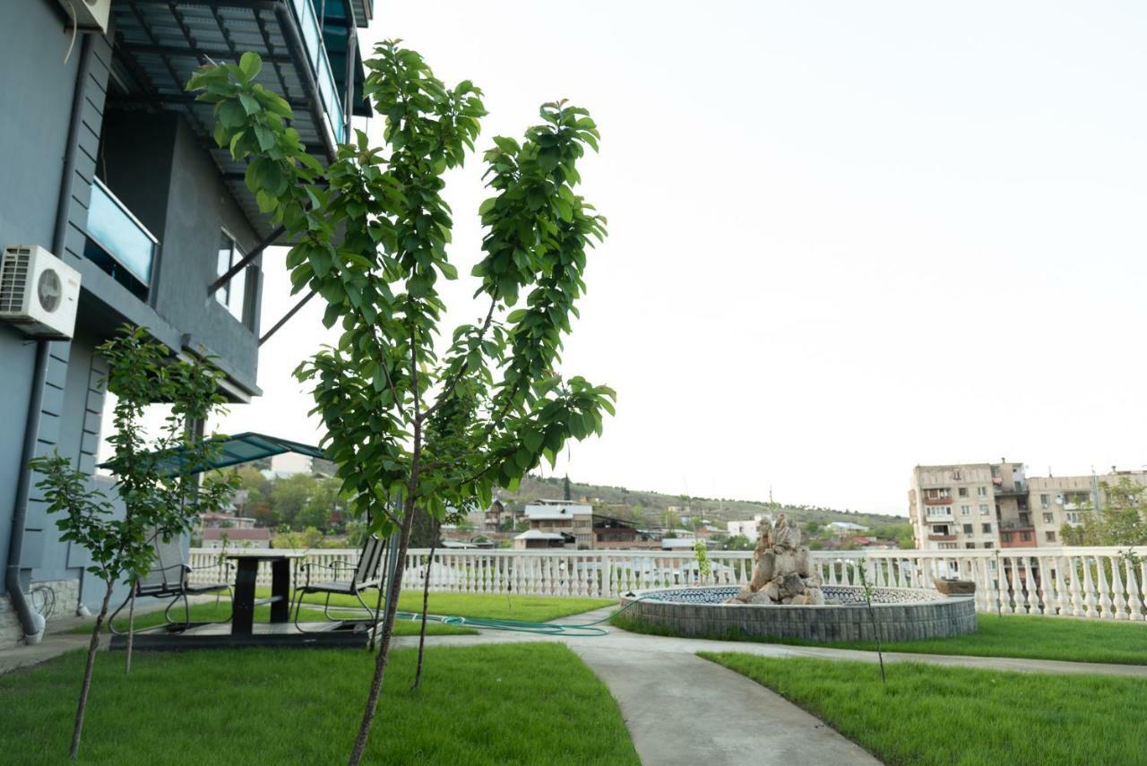Top Boutique Hotel（首席精品酒店） Tbilisi Exteriör bild